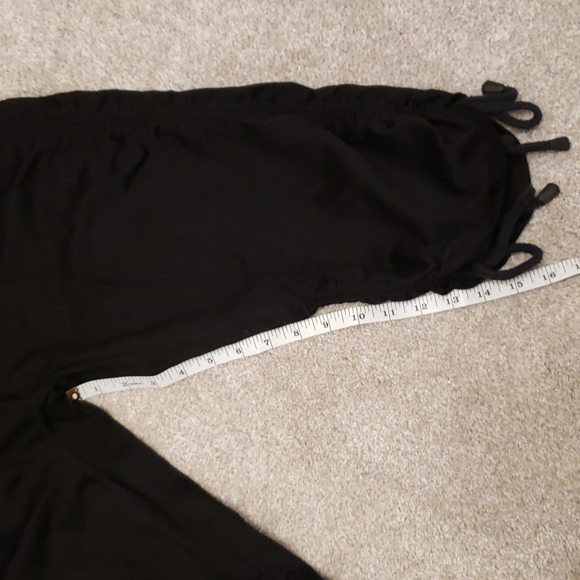 Cute Black Side Tie Capris Juniors size 13 - Picture 9 of 10